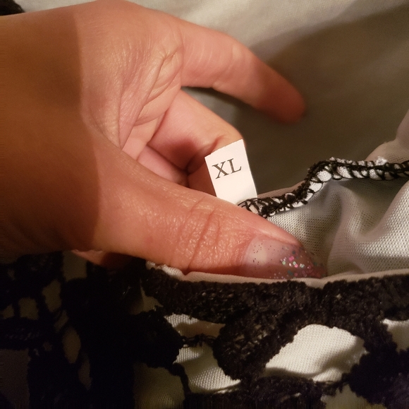 Dress - Picture 4 of 5